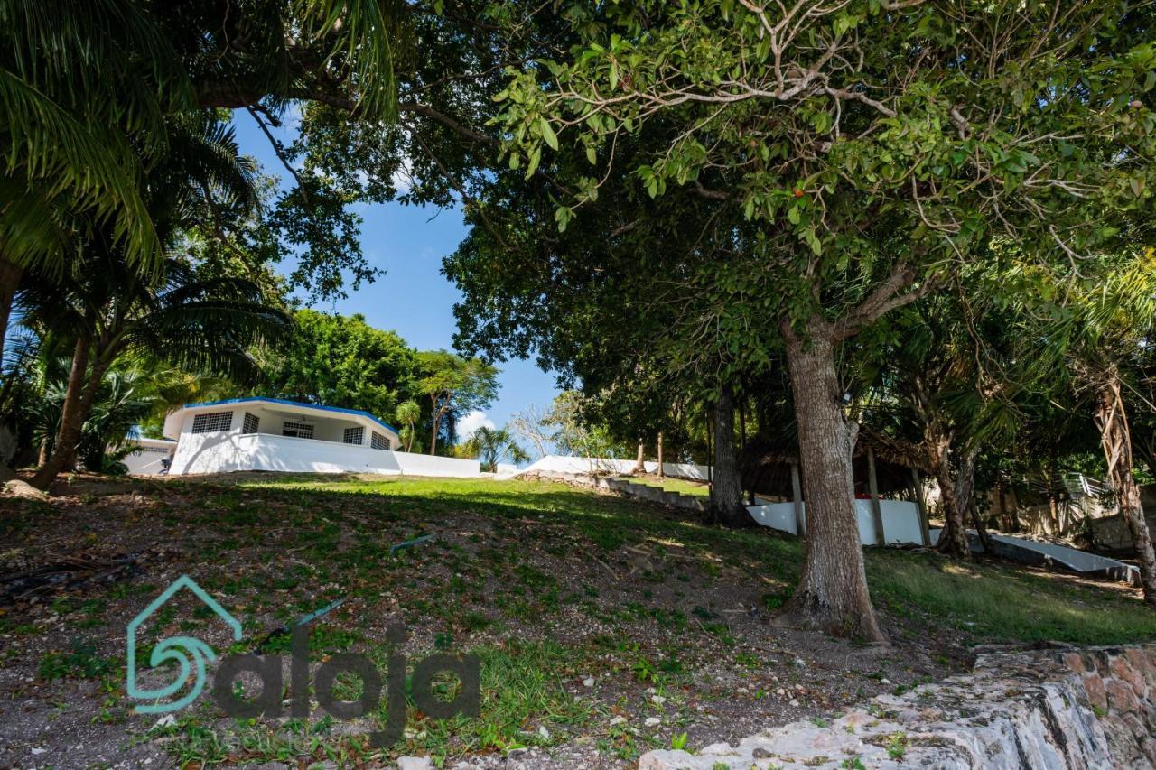 Villa Xtohil With Private Access To The Magic 7 Colors Lagoon Бакалар Экстерьер фото